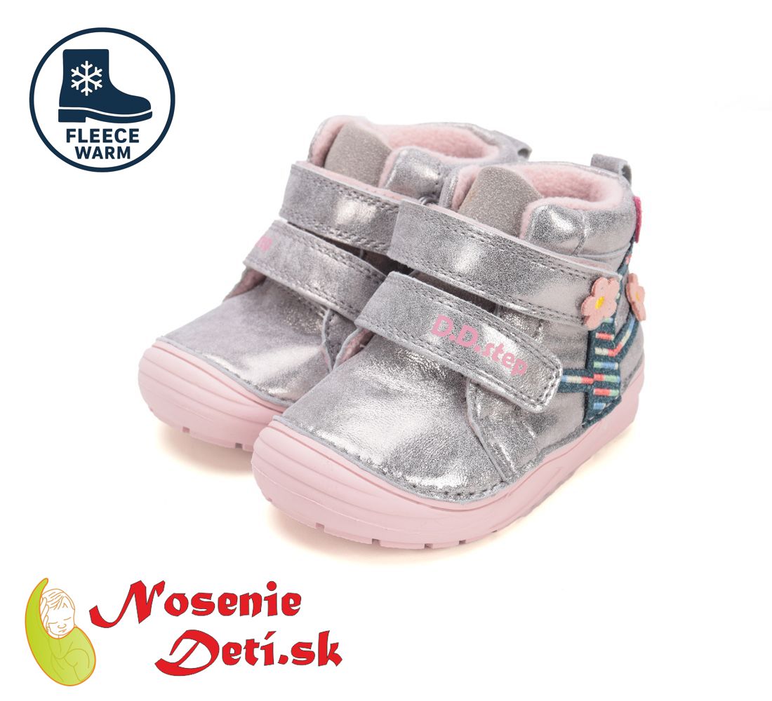 Dievčenské zateplené kožené topánky D.D. Step Strieborné 071-52810