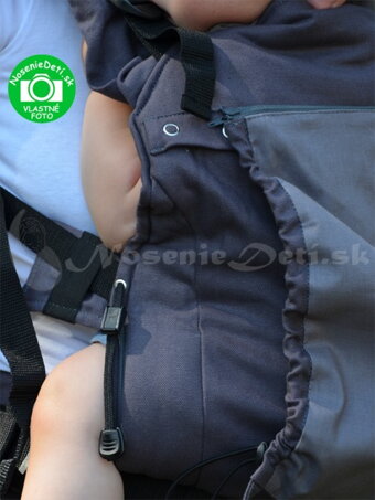 Ergonomický nosič Graphit sivý - detail chrbtovej opierky nosiča