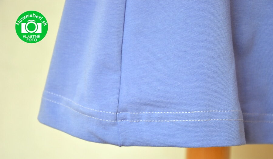 Tehotenská nočná košeľa - detail ukončenia spodného lemu  tejto nočnej košele pre tehotné