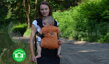 U mamky je najlepšie:-) - nosič Kibi Tekvica - nosenie detí je v ňom možné od 4-6 mesiacov, na fotke je 14 mesiacov staré dieťa a patentky sú povolené o 1 stupeň.