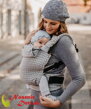 Rischino Flexi XCross White Little Hearts detský ergonomický nosič od veku 5 mesiacov do 3 rokov