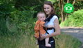 U mamky je najlepšie:-) - nosič Kibi Tekvica - nosenie detí je v ňom možné od 4-6 mesiacov, na fotke je 14 mesiacov staré dieťa a patentky sú povolené o 1 stupeň. 