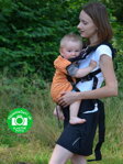 Ergonomický nosič Kibi Tekvica - obľúbený nosič na nosenie detí od 4-6 mesiacov veku. Dobre sadne väčšine postáv, aj oteckom. 