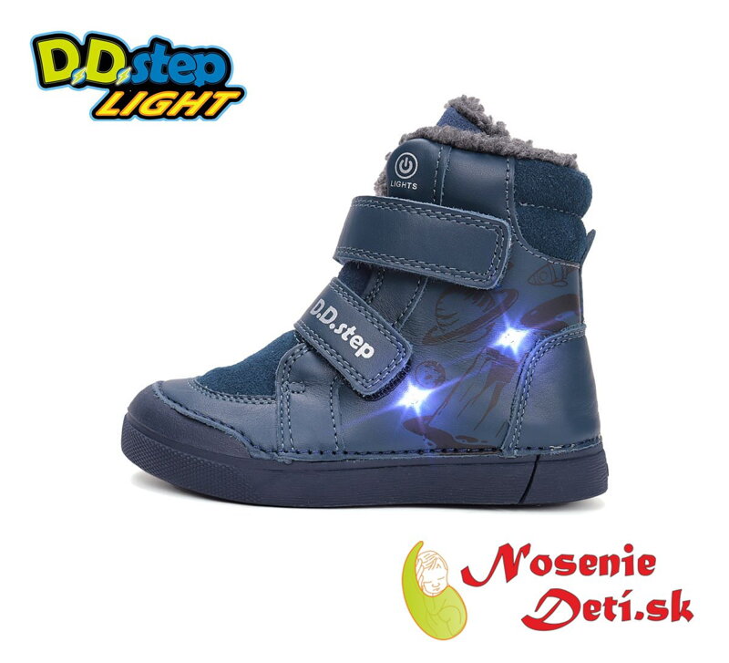 Chlapčenské svietiace kožené zimné topánky D.D. Step Royal Blue Vesmír 068-52998A Chlapčenské svietiace kožené zimné topánky D.D. Step Royal Blue Vesmír 068-52998A